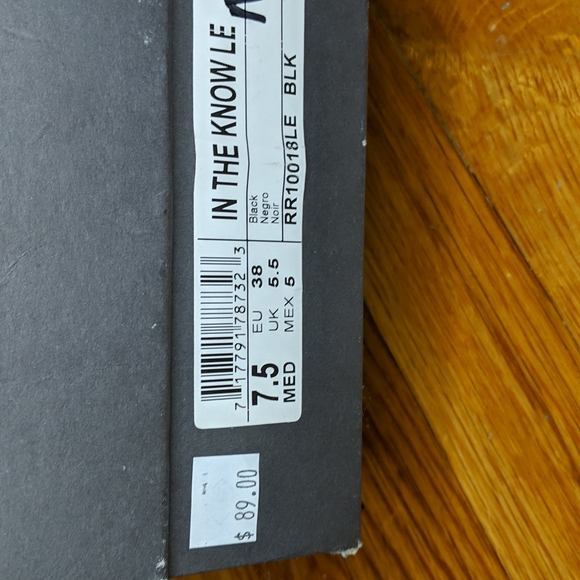 Kenneth Cole Reaction in the know Le black heels - Picture 7 of 7